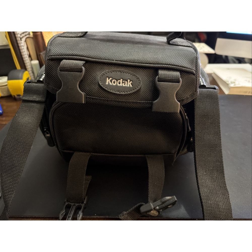 Kodak Camera Bag Multi Compartments Soft Adjustable Shoulder Strap Black 10x5x8